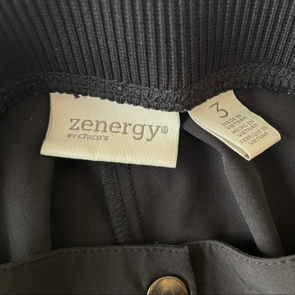 Chico's Black Capris Pants - Picture 2 of 4